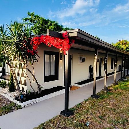 Beach Bungalow By The Sea 4 Cocoa Beach Exteriör bild