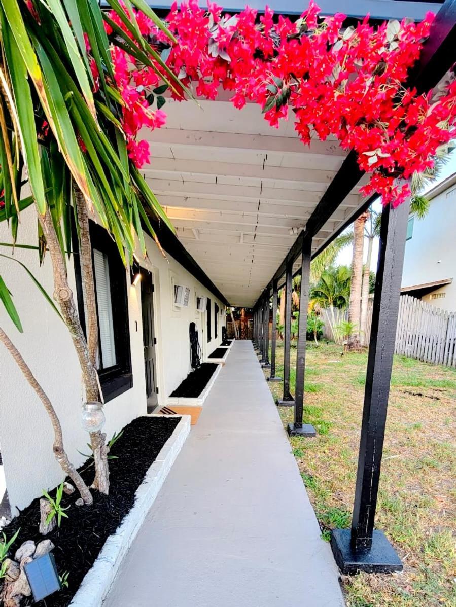 Beach Bungalow By The Sea 4 Cocoa Beach Exteriör bild